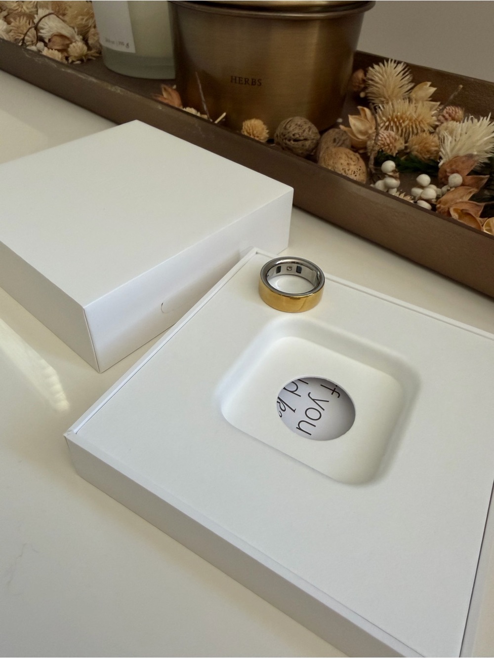 Oura ring gen 4- GOLD size 9